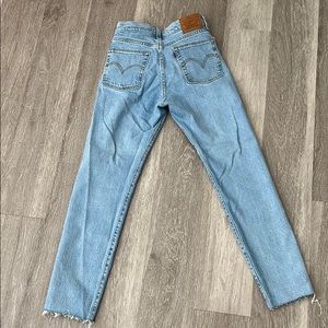 Levi’s High-rise Wedgie Jeans - Size 25